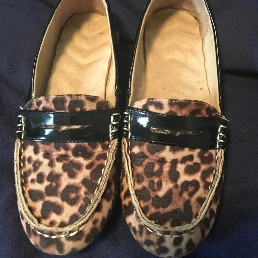Cushion Walk by Avon‎ Women's size 6 Leopard Print Loafer Flats